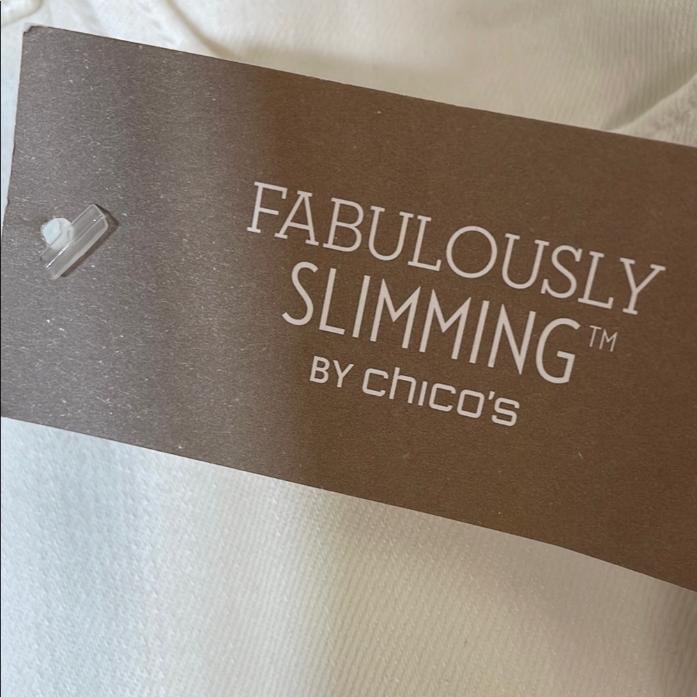 Chico's Fabulously Slimming White Slim Leg Jeans. XS/2(Chico’s 00). NWT. - Picture 2 of 10